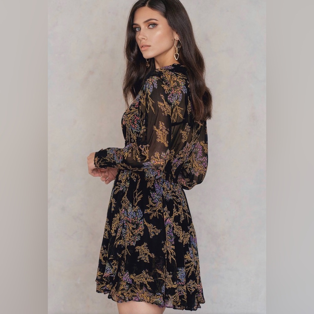 NWOT Free People Fake Pretend Black Floral Print Long Sleeve Babydoll Mini Dress